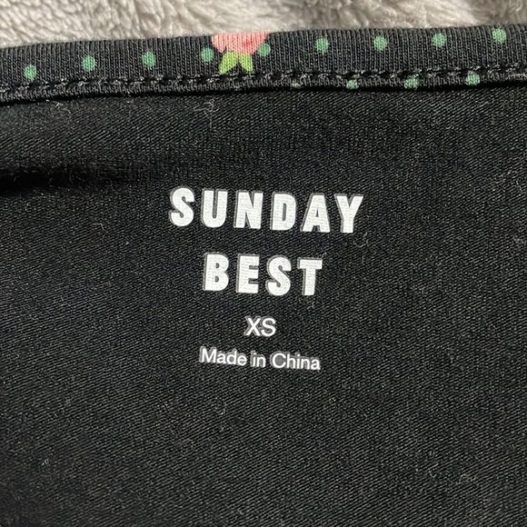 Sunday Best Polka Dot and Floral Tie Front Blouse Size Extra-Small - Picture 4 of 5